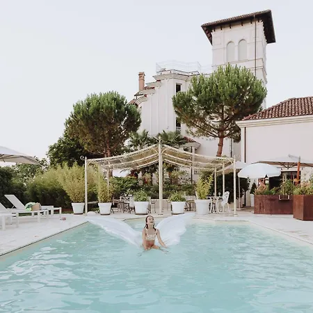 Paradiso Charme&design Adults Only Bed & Breakfast 4*