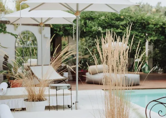 Couette-café Paradiso Charme&design Adults Only 4*